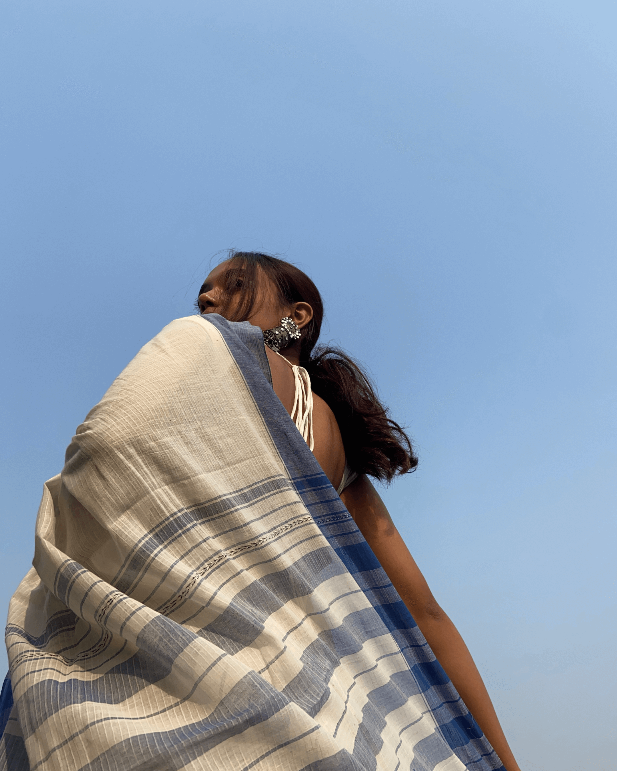 200 counts stripe Kora with Blue Saree