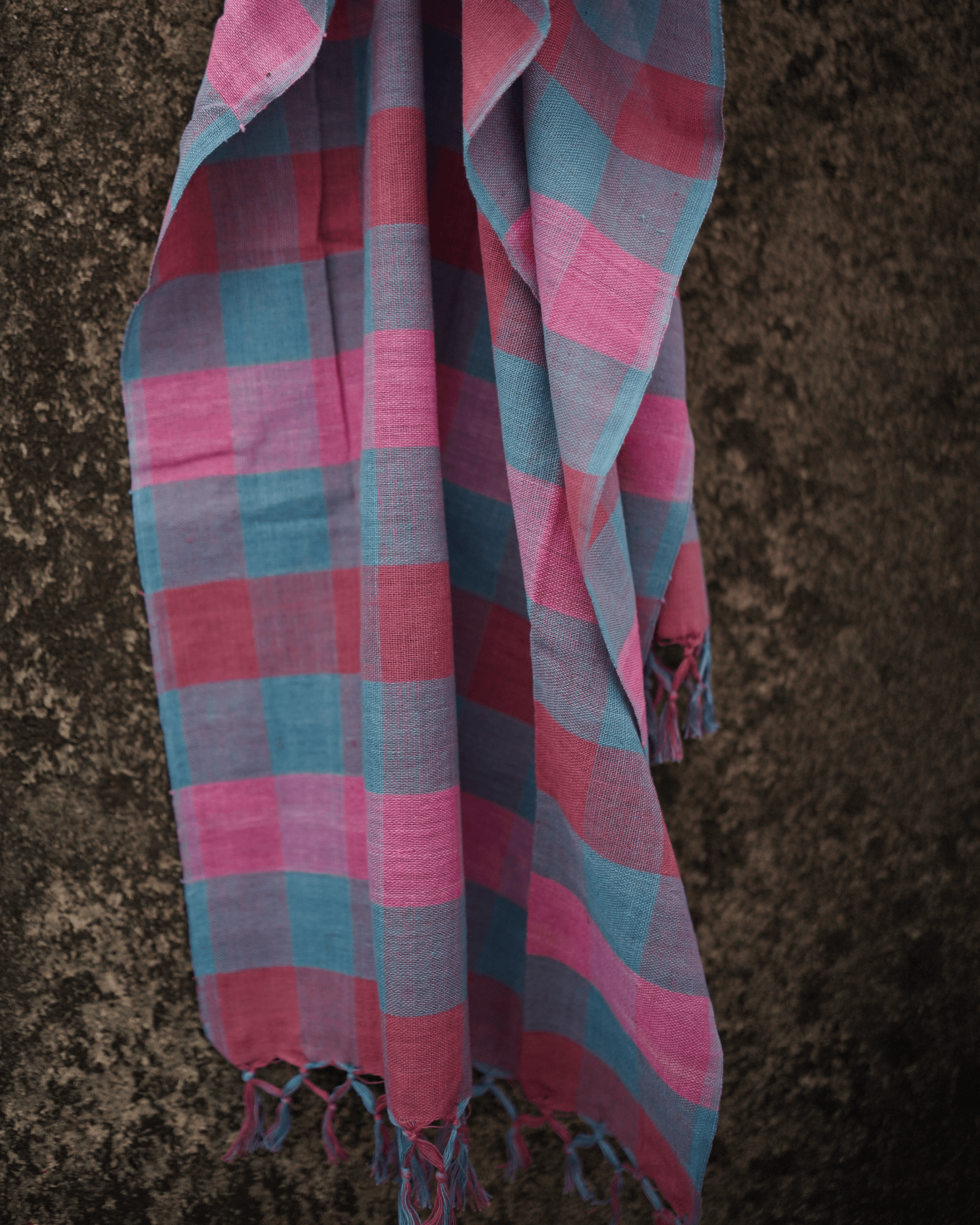 33-count handspun and handwoven stole in pink and blue checks, made from Indigenous cotton in West Bengal.