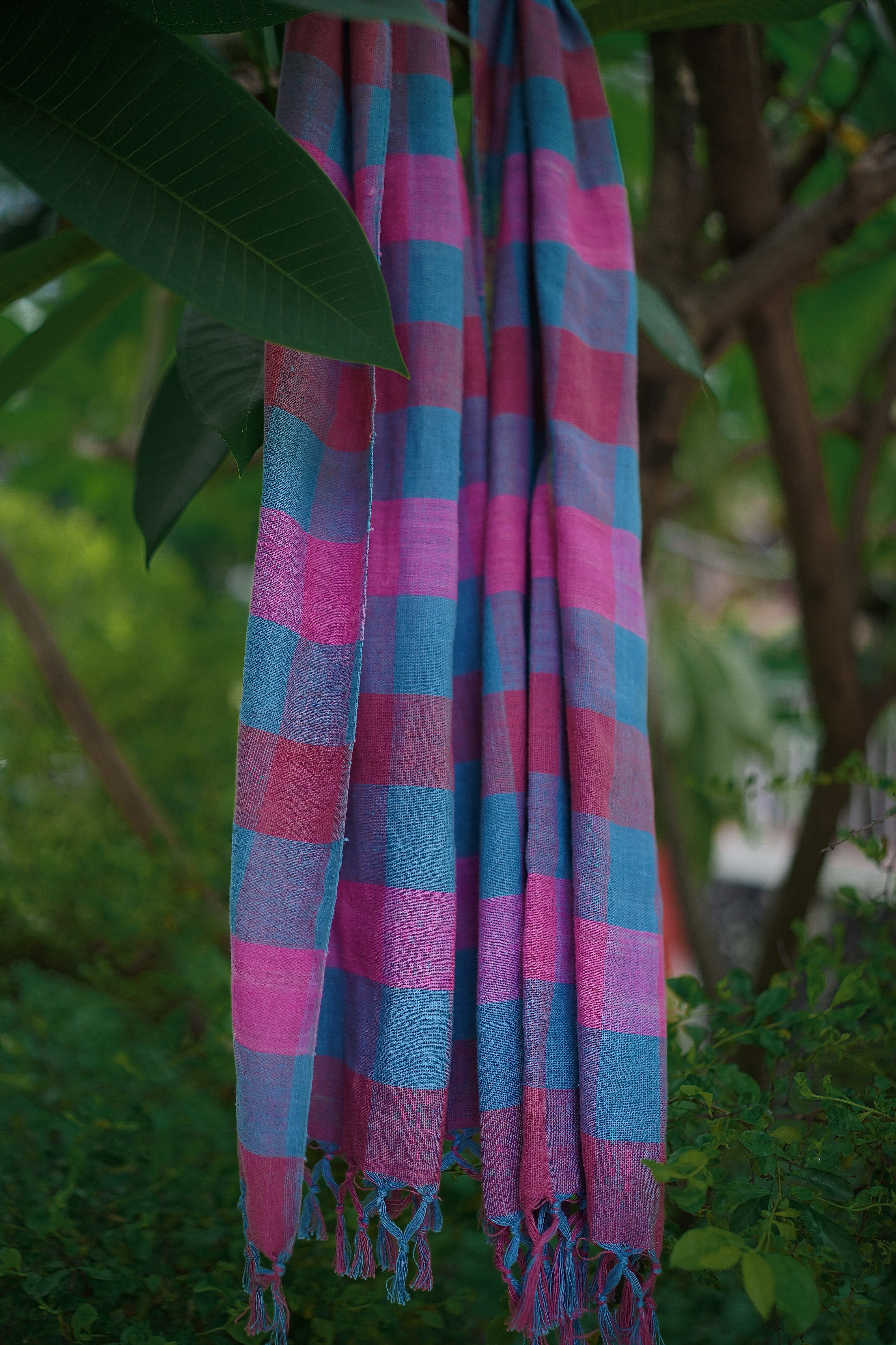 33 counts Stole with Natural Dye Color Checks Indigenous Variety Cotton