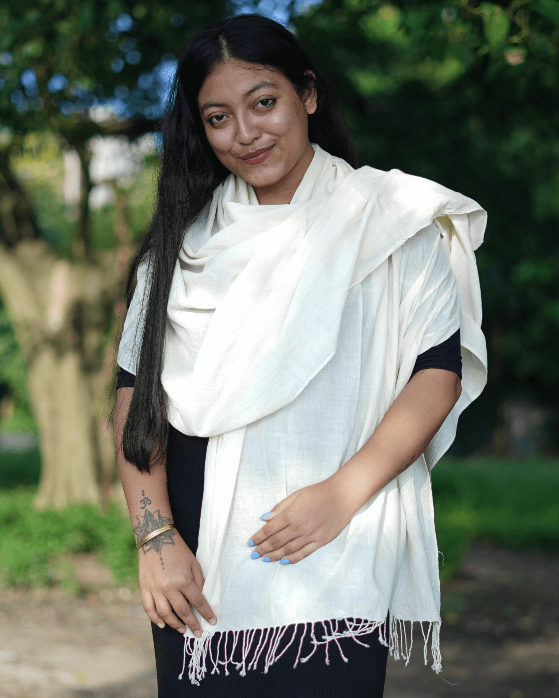 100 counts Muslin Stole